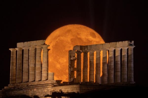 SUPERMOON-GREECE/